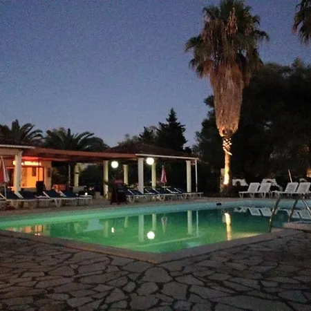 Athina 3* Kávos