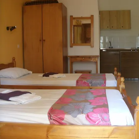 Athina 3* Kávos